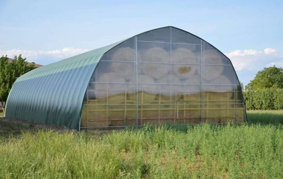 Tunnel de stockage à travée unique  idéal pour le rangement du fourrage et des équipements agricoles - Storeart_3