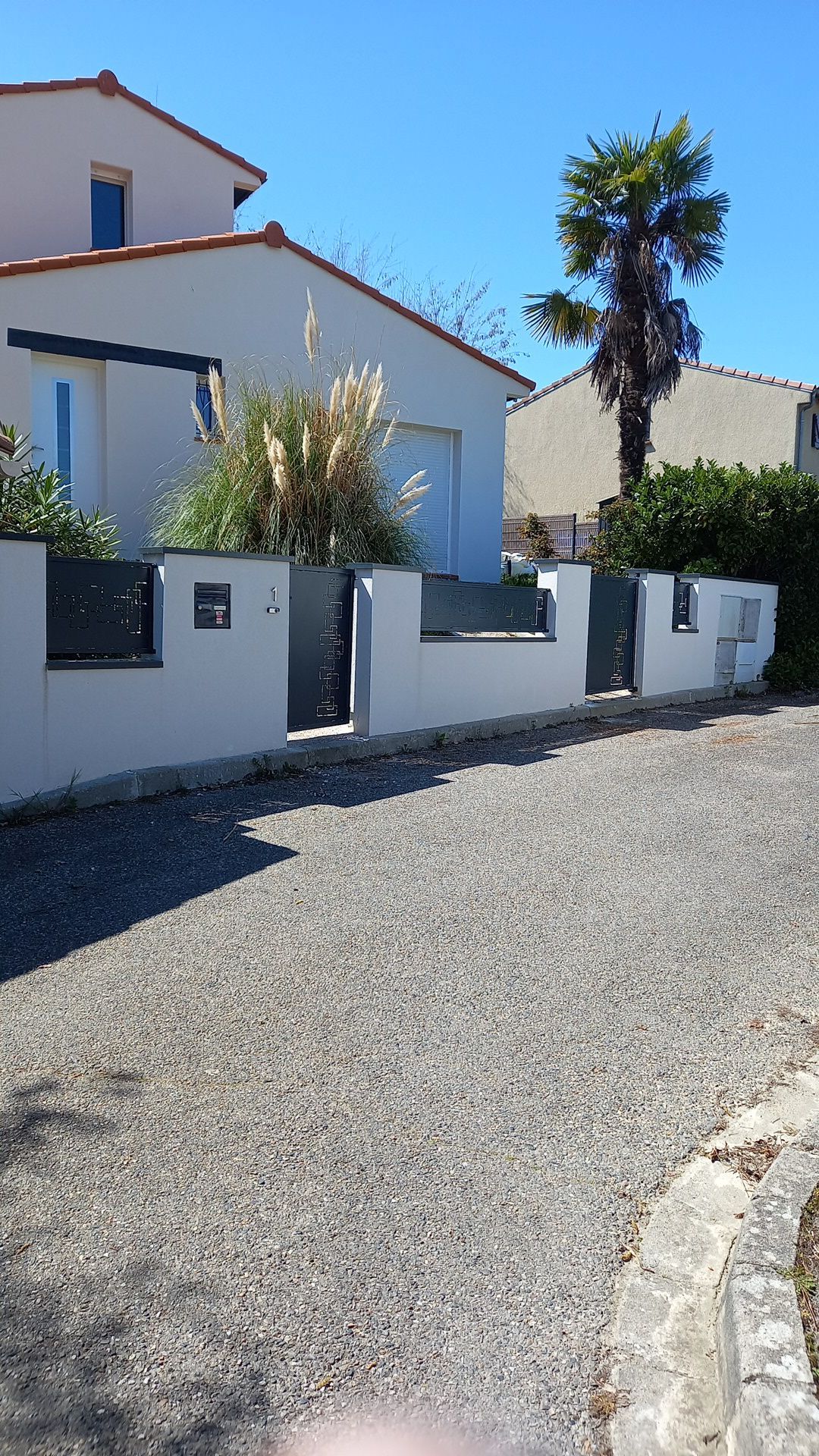 Clôture rigide sur mesure avec poteaux en tube 40 x 40