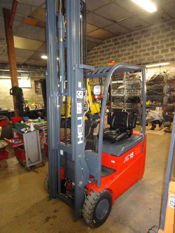 Chariot élévateur électrique 3 roues d'occasion - modèles CESAB, CROWN, OM FIAT, HELI, FENWICK_3