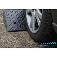 Sku trp6mconf - Rampes de trottoir en caoutchouc recyclé - capacité 5000kg - Surface antidérapante et canaux pour câbles_3