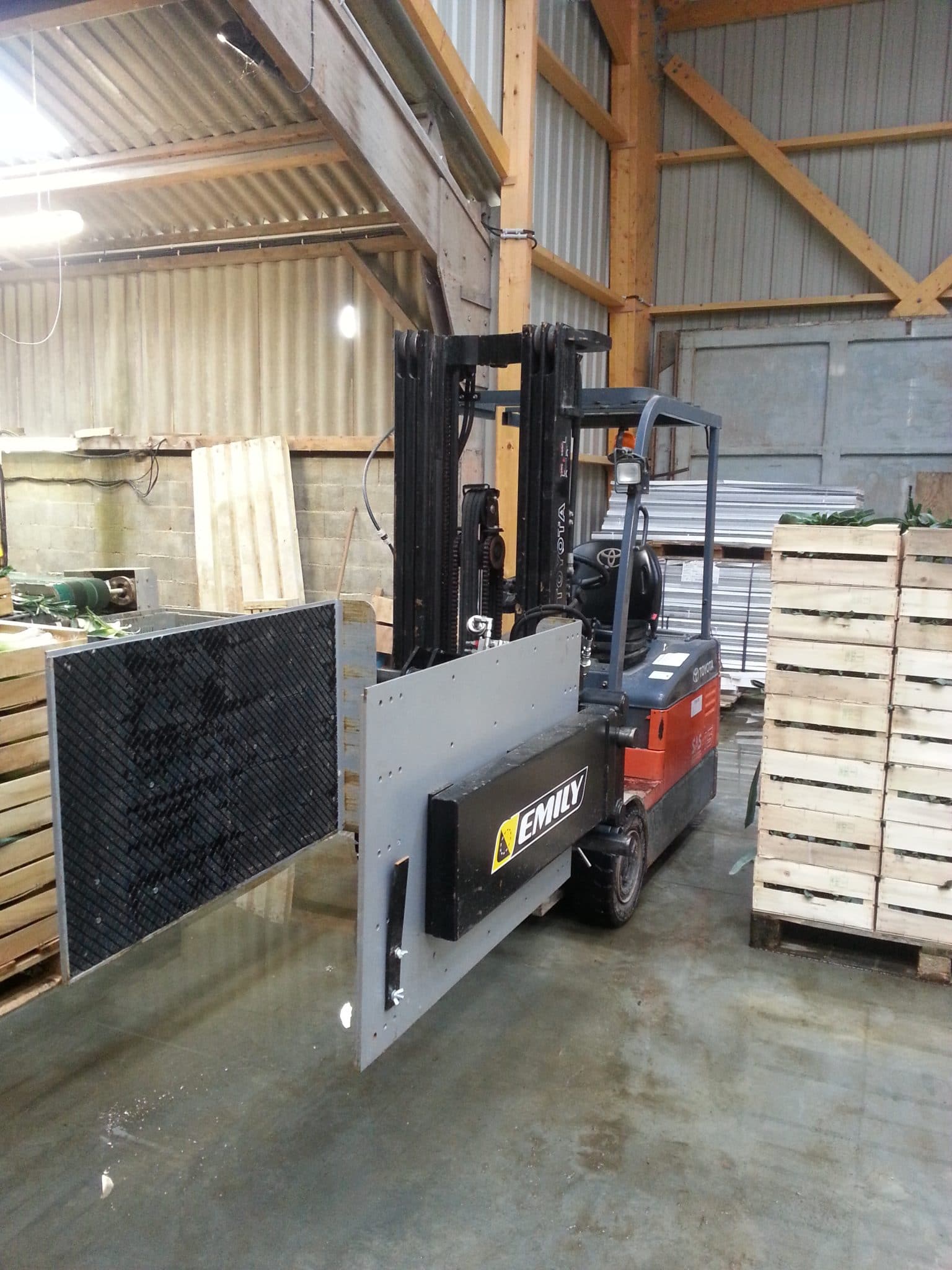 Pince de massification avec limiteur de pression