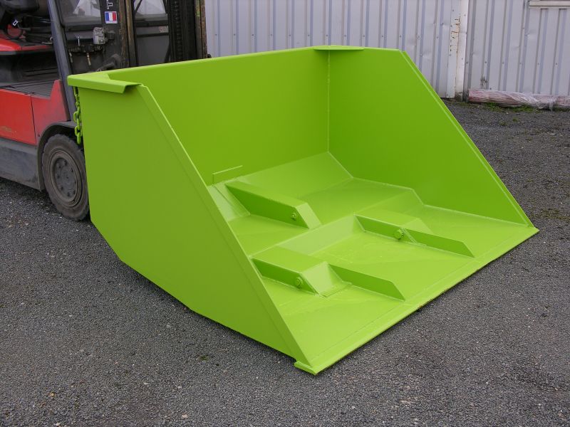 Pelle chargeuse basculement hydraulique - montage direct sur fourches - capacité 0.25 à 4 m³ - Goubard_3