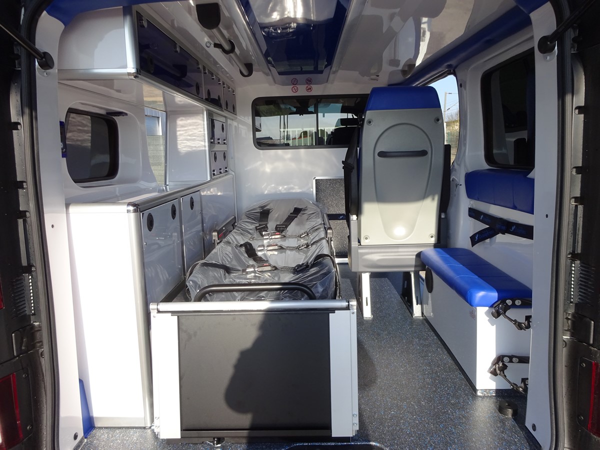 Ambulance type B avec brancard Opel Vivaro