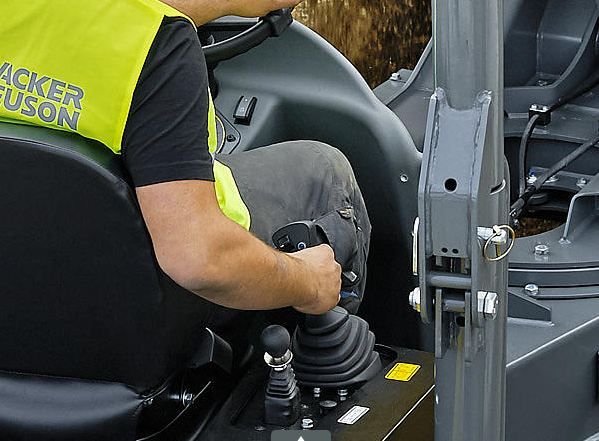 Dw50 dumper sur pneu - wacker neuson - 5000 kg_3