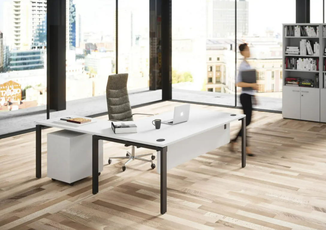 Bureau de direction haut de gamme et ergonomique pour espace professionnel_3