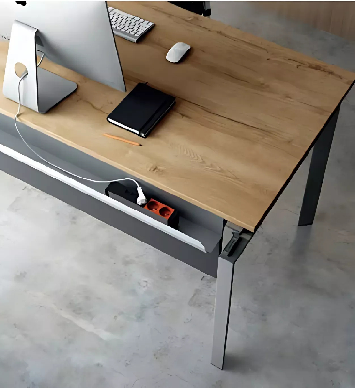 Bureau individuel avec retour piètement ouvert So Sierro_3