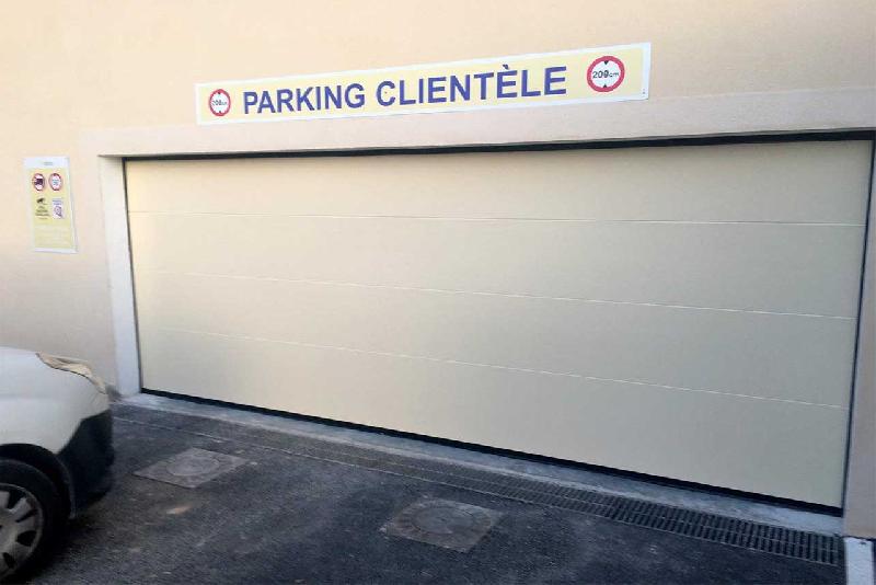 Porte de garage levante lisse - 2750 / 3000_3