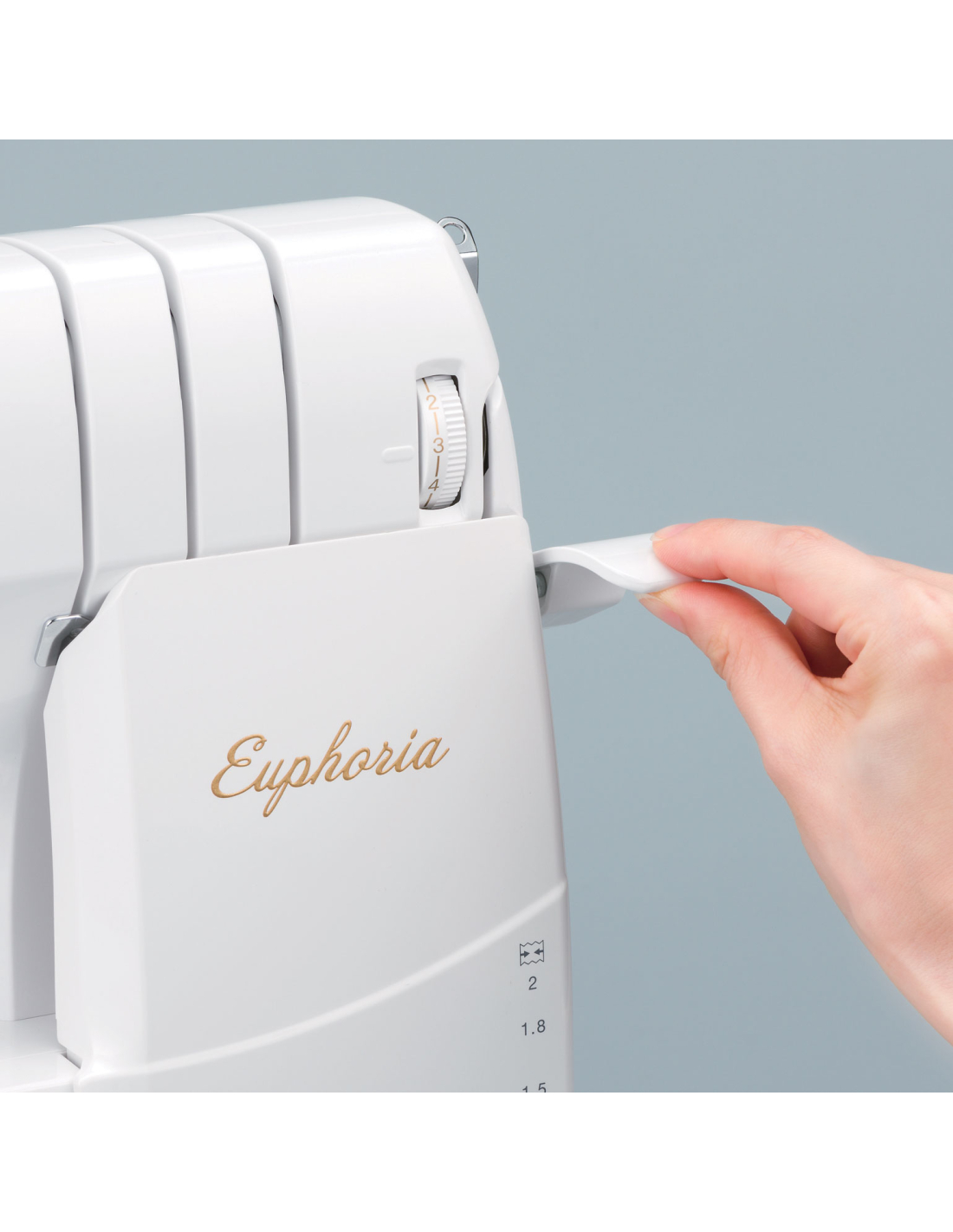 Recouvreuse avec système automatique d'alimentation du fil et le système d'enfilage à air pour le boucleur -  BABY LOCK EUPHORIA_3