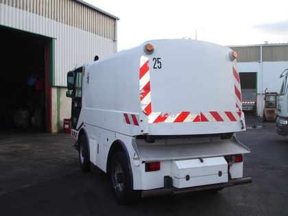 Laveuse de voirie modèle L-P405