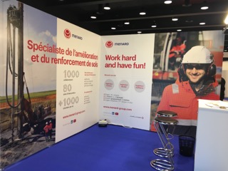 Aménagement d'un stand modulaire pour maximiser l'impact visuel