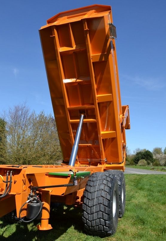 Caisse Polydrack+ renforcée avec fond Hardox et ranchers 4 mm