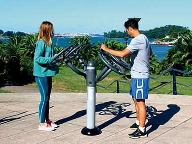 Urba Gym Volant - Appareil de fitness de plein air - Acier peint à la poudre - Norme EN 16630_3