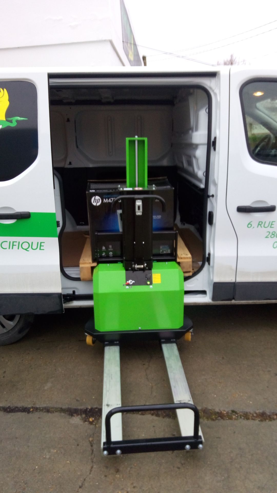 Transpalette embarqué motorisé - 600 kg - Pour véhicules utilitaires légers - Hauteur 700 mm_3