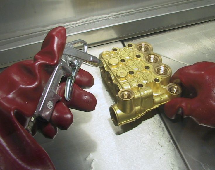 Fontaine de lavage fermée avec gants - capacité lavage : 700x660x560 mm_3