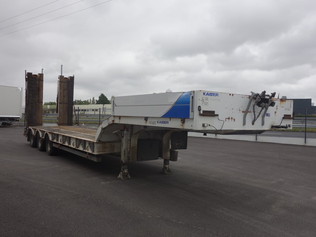 Semi-remorques porte-engins Kaiser 6421 - 3 essieux SAE - Suspension mécanique - PTC 38T - 30/05/2002_3