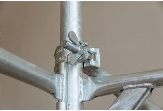 Échafaudage roulant en acier galvanisé Goliath 120 - Comabi SNC - hauteur de travail maximale 4 m - robuste et pratique_3