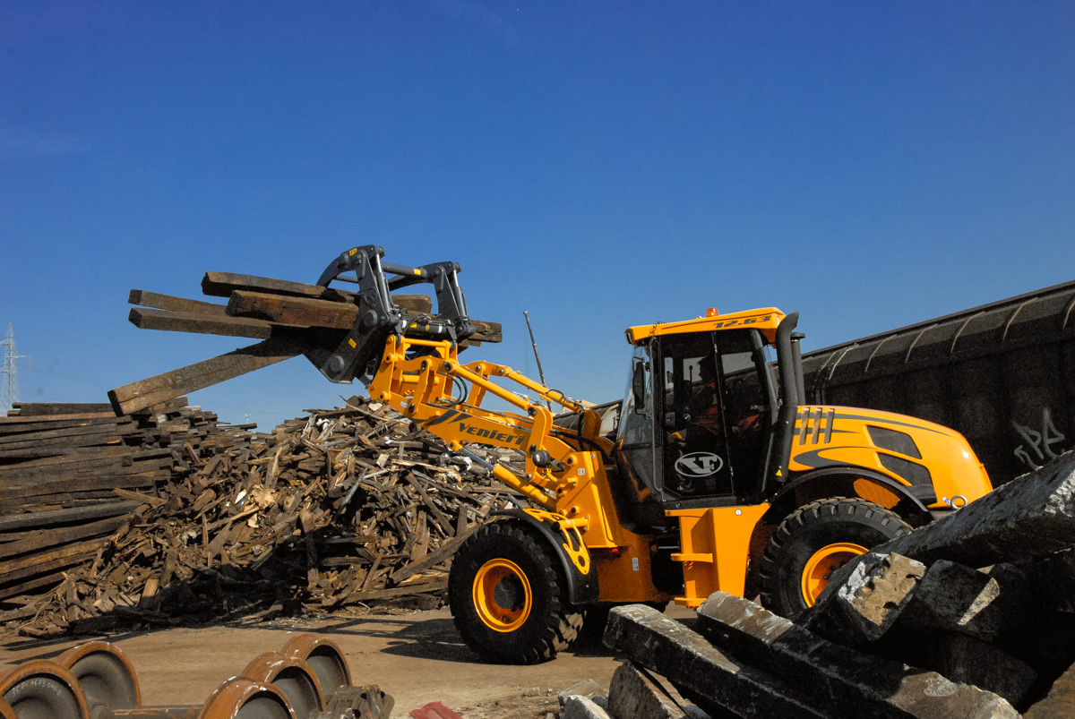 Chargeuse 13,4t Venieri 13.63B - Capacité du godet 2,7 à 3,5 m3 - Moteur Deutz 184 CV_3