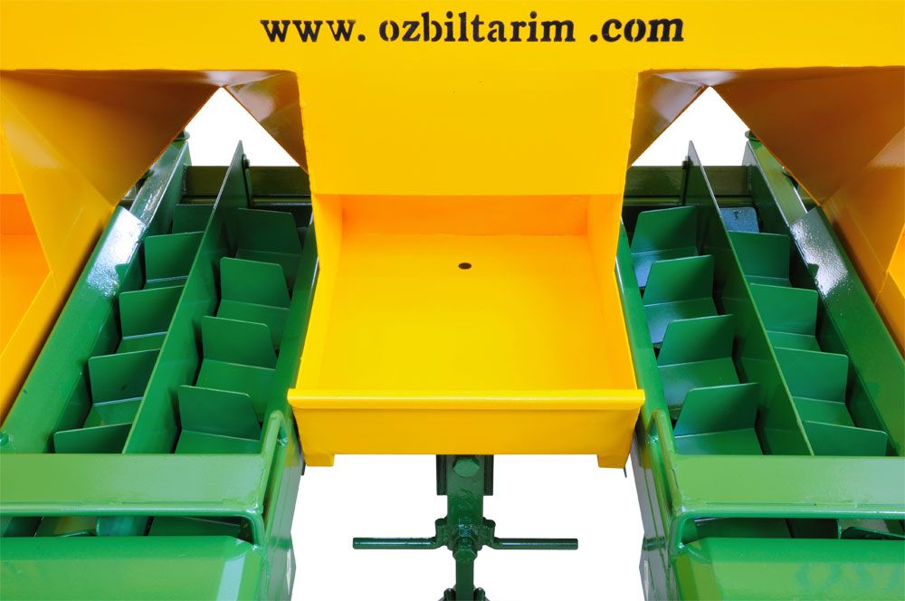 Pd220 - planteuse de pommes de terre - Özbil Machines Agricoles - longueur 1500 mm - 2 rangs - capacité 300 kg_3