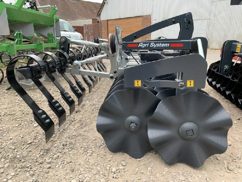 Équipement agricole NC modèle à disques gaufrés 3.0m DL
