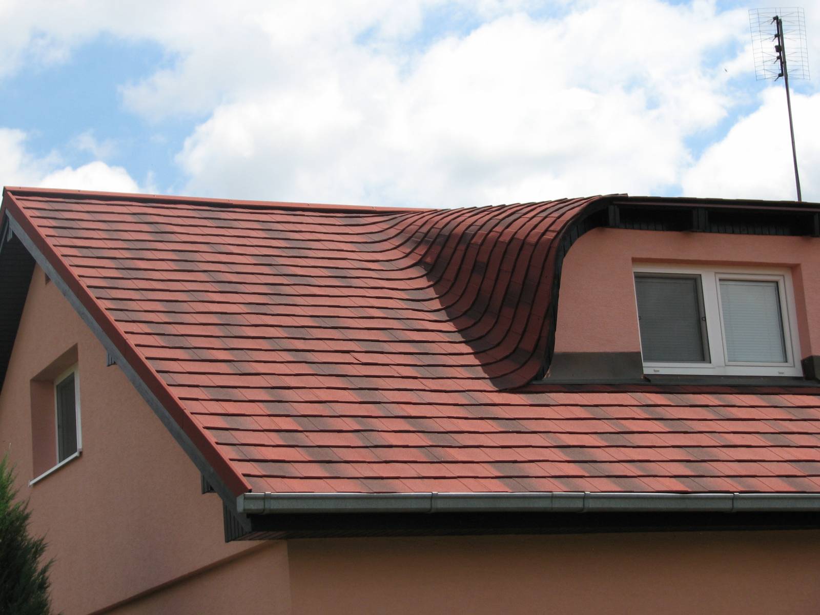 Toiture légère en acier Metrotile® Slide avec aspect tavaillon