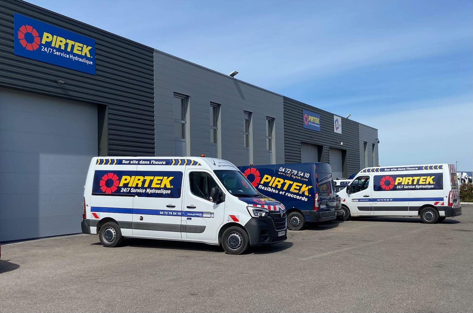 Service de filtration d'huile hydraulique - PIRTEK : une solution efficace pour éliminer les particules métalliques et organiques, les résidus ou l'eau_3