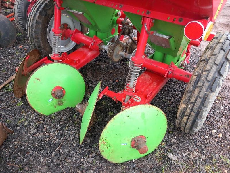 Planteuse de pommes de terre Unia Kora 2 rangs - Référence E007987 - Année 2008 - Occasion_3