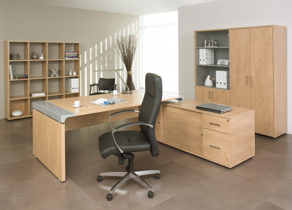 Bureau très moderne et chic, mariage de l'alu et du bois - IXO_3