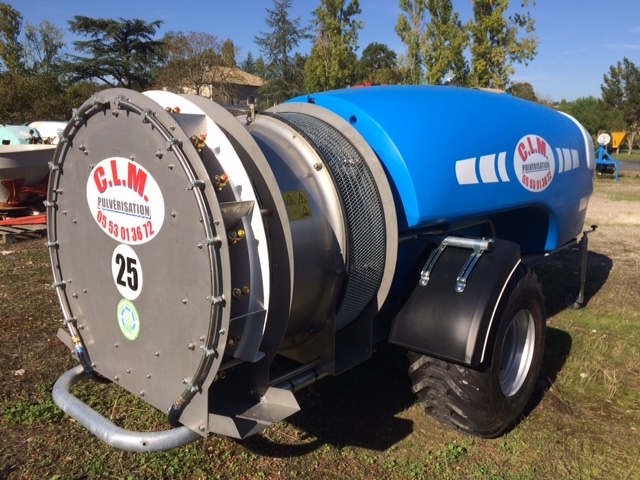 Atomiseur à vidange automatique - Cuve en polyéthylène de 1000 à 3000 litres - TGI - CLM_3