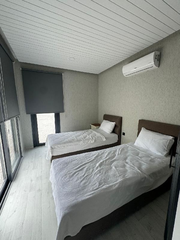 Maison Conteneur Modèle Sun Light - Solution modulaire haut de gamme avec excellente isolation et qualité industrielle durable_3