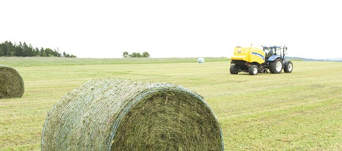 Roll-Belt 150 ActiveSweep - Presse à balles rondes New Holland - Diamètre de balle 90 à 150 cm - Chambre variable_3
