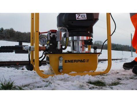 ZC3404JB-RS - Pompe hydraulique sans fil - 4 litres d'huile utilisable - 115V_3