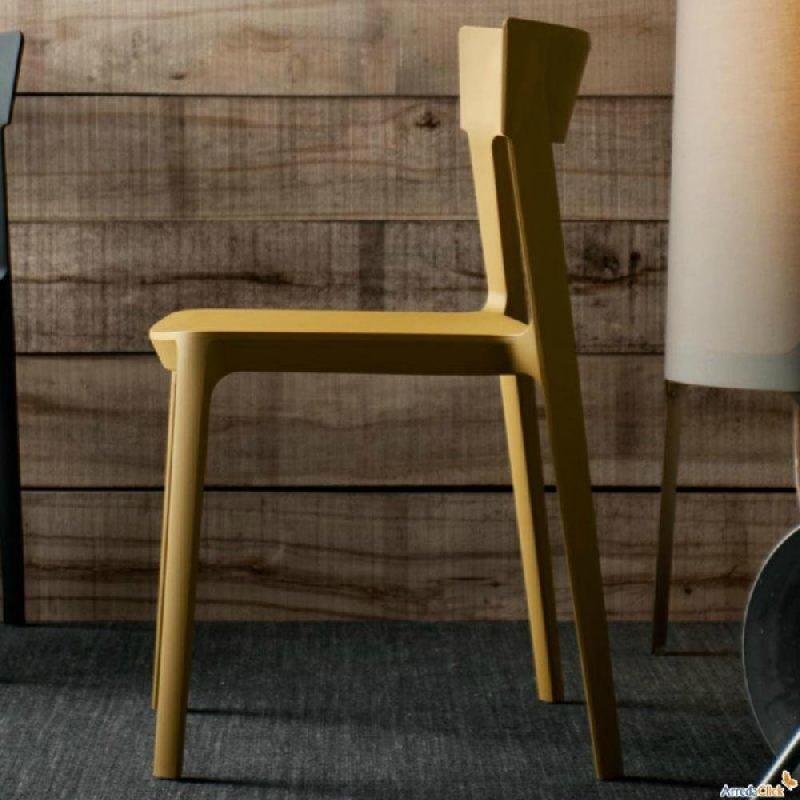 Chaise design Calligaris Skin en plastique moutarde - légère, empilable et écologique_3