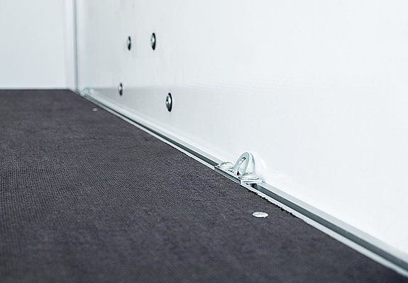 Remorque durable avec charnières et fermeture en inox