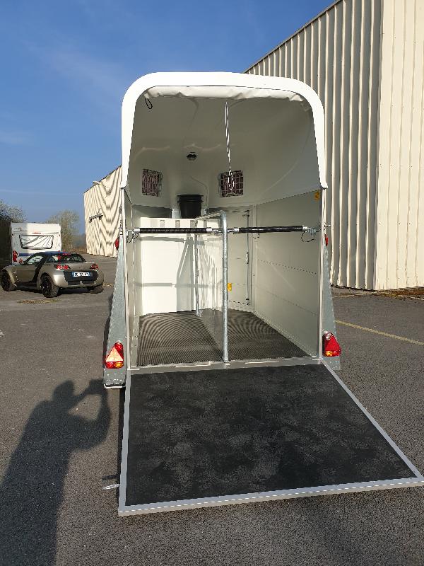 Van Arizona Alu 2000 Kg_3