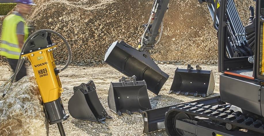 ECR25D PELLES COMPACTES VOLVO 2 490 - 2 960 KG / 15,6 KW_3