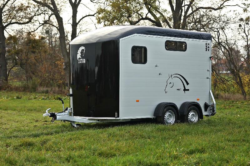 Remorque pour transport d'animaux - 2 places + sellerie - cheval liberté multimax_3