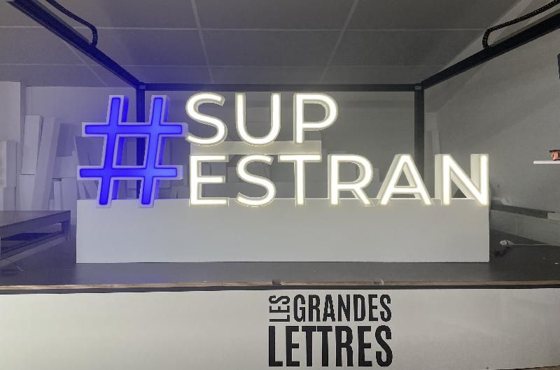 Lettres et ou logo en polystyrène lumineuses_3