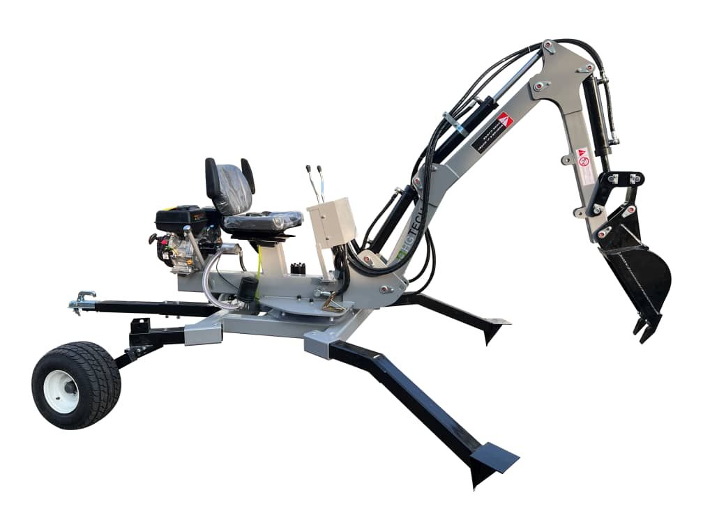 Micro pelle tractable avec pneus renforcés 18 x 8,50 -8