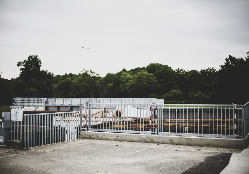 Garde-corps fixe pour déchèterie - protection antichute conforme NF P01-012 et arrêté 2710 - fabrication française_0