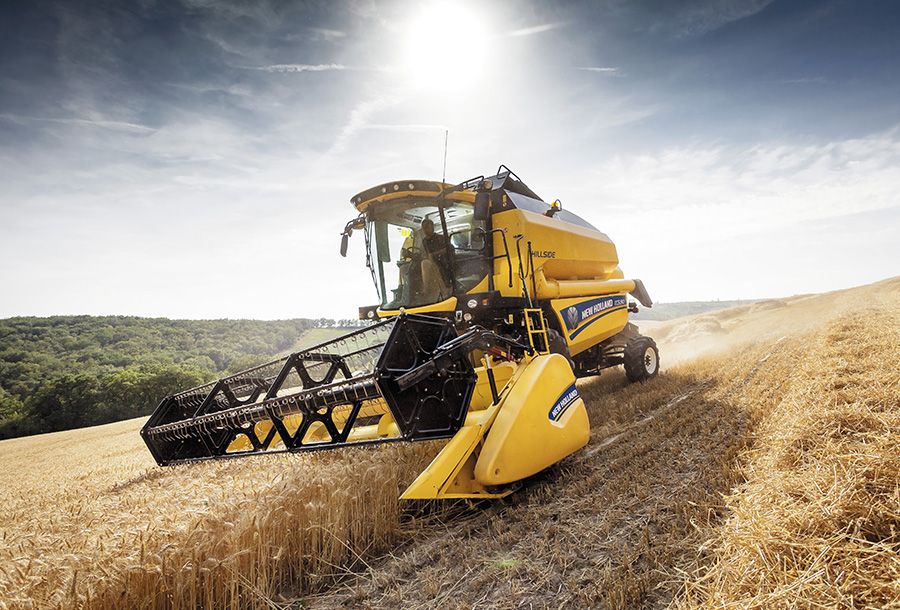 Tc5.70 moissonneuse batteuse - New Holland - capacité de la trémie 5 200 L - largeur de coupe 3,96 à 6,10 m - puissance max 175 ch_3