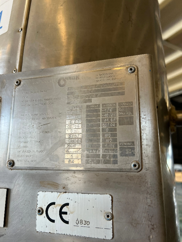 Cuve en acier inoxydable 49 litres d'occasion avec serpentin intérieur et isolation thermique - référence : c9981_3