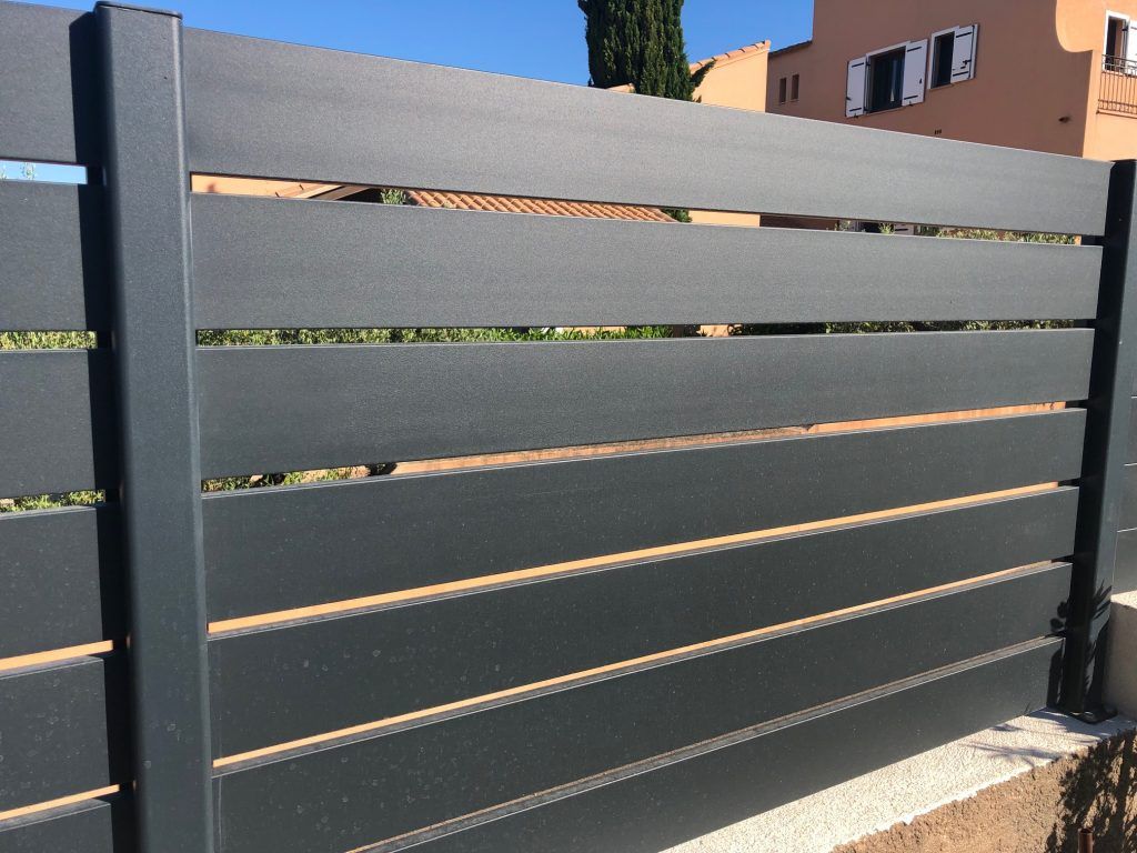 Clôture en aluminium - My Clôture - Lame 125mm avec ajour de 15mm - Gris 7016, Blanc 9016 ou Gris 2100 sablé_3