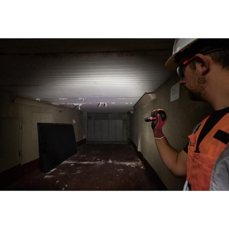 Lampe de poche rechargeable L4 FL2000-301 2000 lumens - MILWAUKEE - 4933479637_3