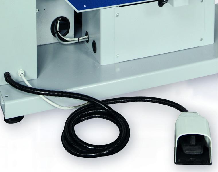 Filmeuse horizontale Compacta 4 - Banderolage automatique pour produits longs - Anneau tournant réglable - Pédale start&stop_3