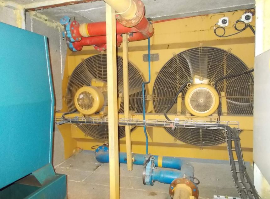 Groupe électrogène en container Caterpillar 2000 kVA - Model 3516 - Moteur Caterpillar - Année 1997_3