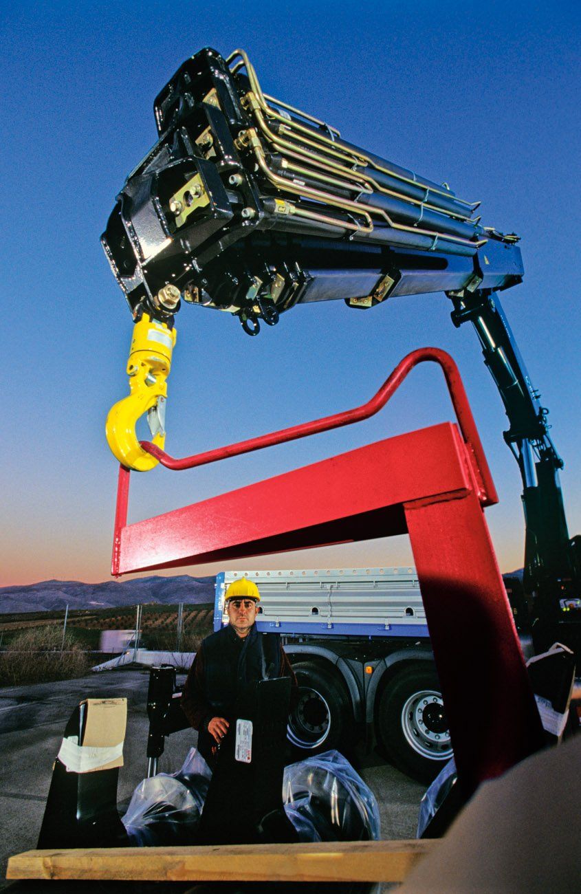 Grue auxiliaire Hiab XS 477 HiPro - portée hydraulique de 11 à 25,9 m - 44 tm avec commande à distance_3