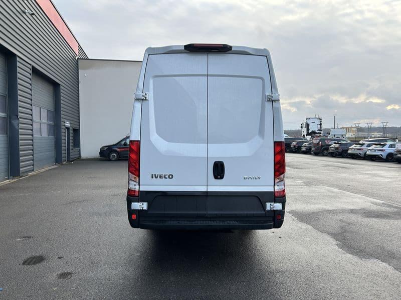 IVECO Daily 35S14 L4H2 Hi-Matic - Utilitaire neuf 2026, boîte automatique, 136 ch, volume 16 m³_3