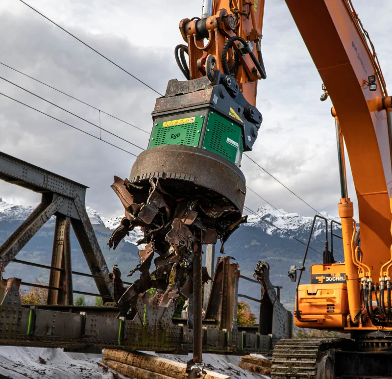 Aimant hydraulique Egli - Équipement pour pelle dès 6.5 t - Poids sans plaque d'adaptation 690-2070 kg_3