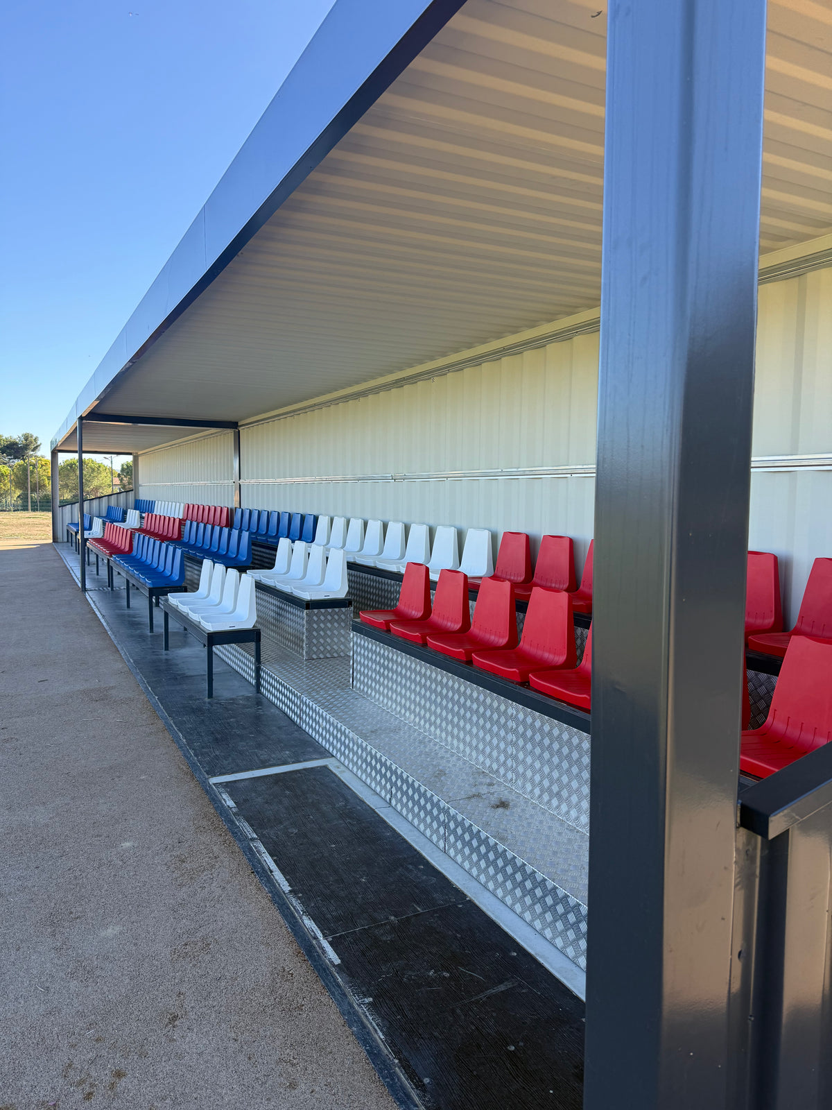 Container  tribunes  double - 127places_3