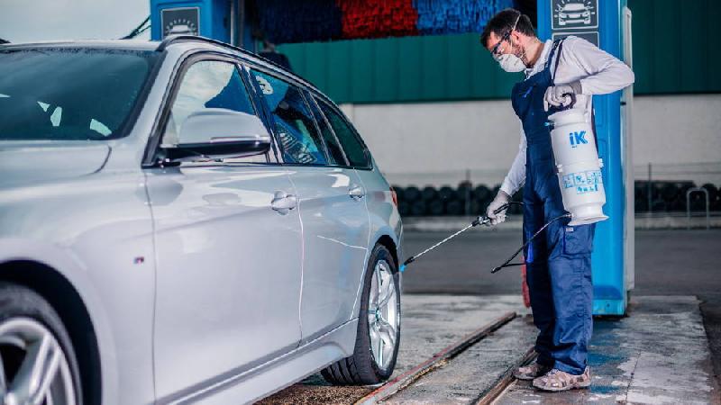 Pulvérisateur à pression préalable IK ALK 9 - compatible alcalines, alcools et acétones_3